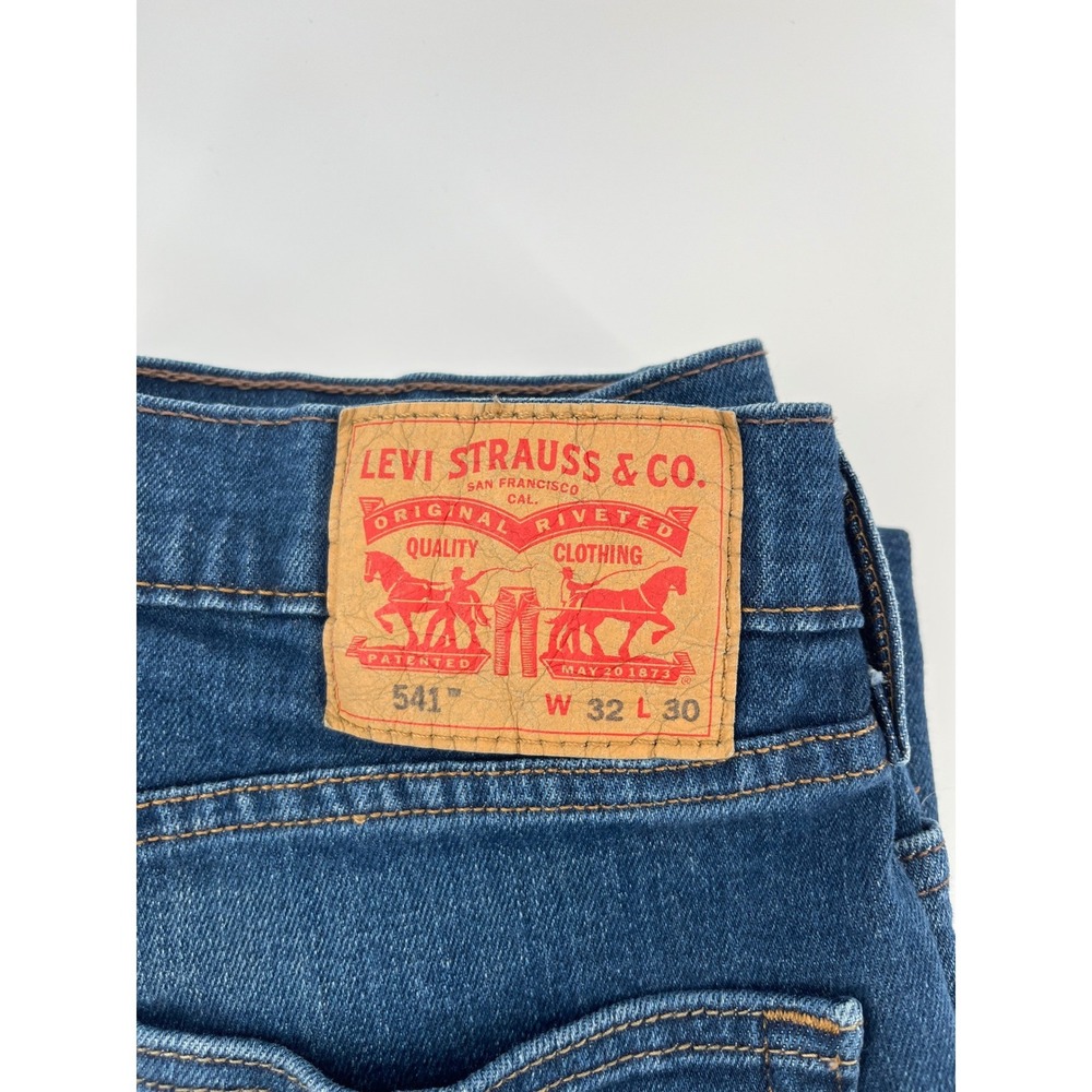 Levi's‎ 541 Athletic Taper Jeans Mens 32x30 Blue Medium Wash Stretch Denim - Picture 4 of 8